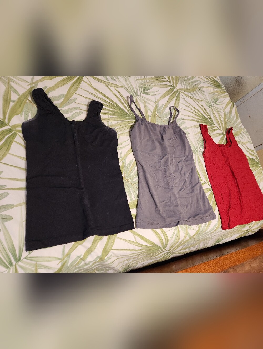 3- Seamless Camisoles